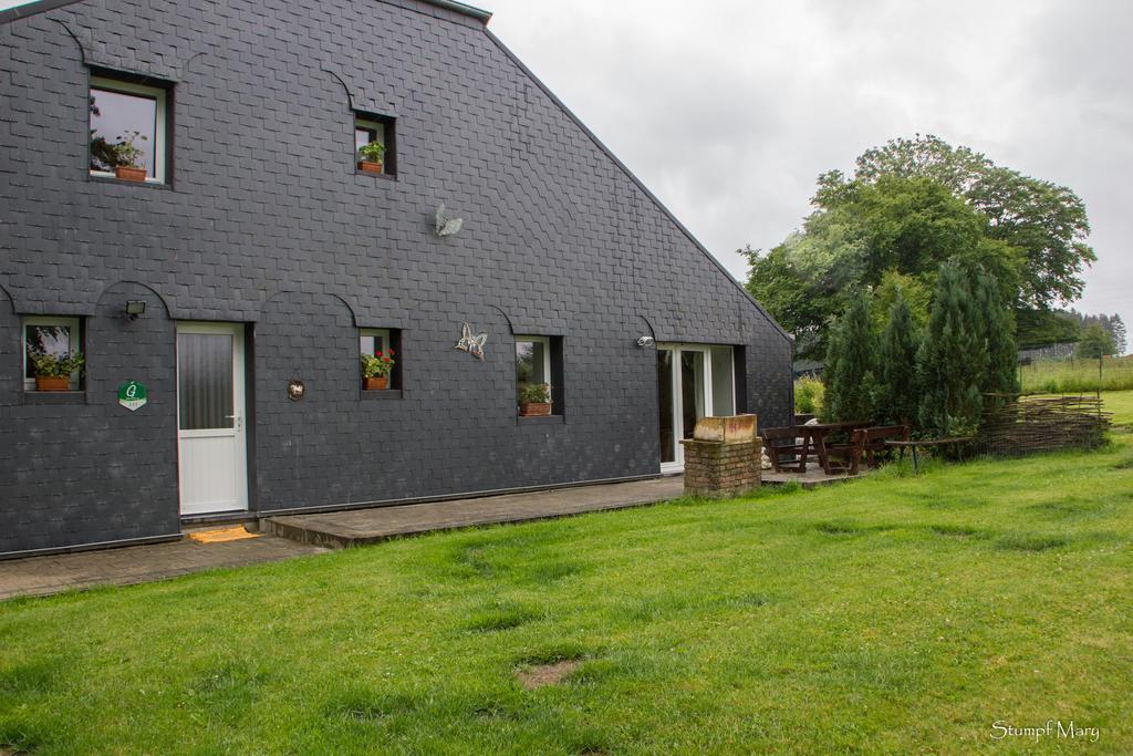 Gites "Les Framboisiers" Neufchâteau Szoba fotó